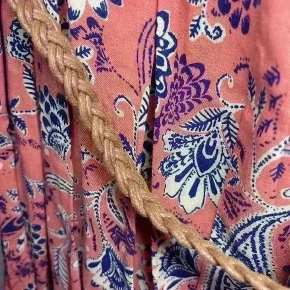 NWOT Strapless Belted Dress Size Small Beautiful Design - Picture 11 of 11